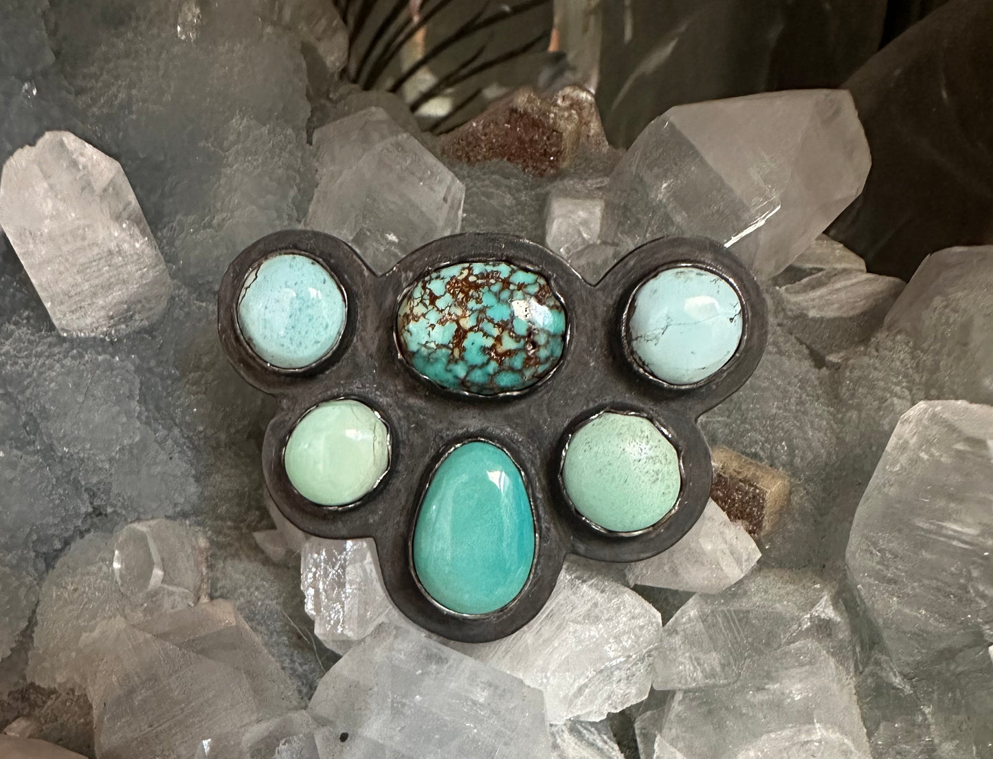 Mixed turquoise bloom bolo